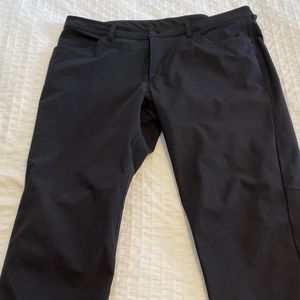 Men's Lululemon ABC Pant, Size 38, Black 38x32